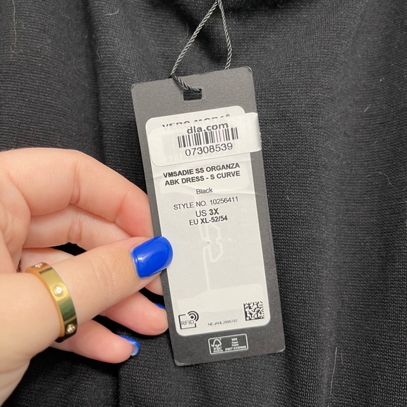 Vero Moda Curve Organza Dress - Picture 5 of 7